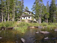 Cathedral Lake Lodge